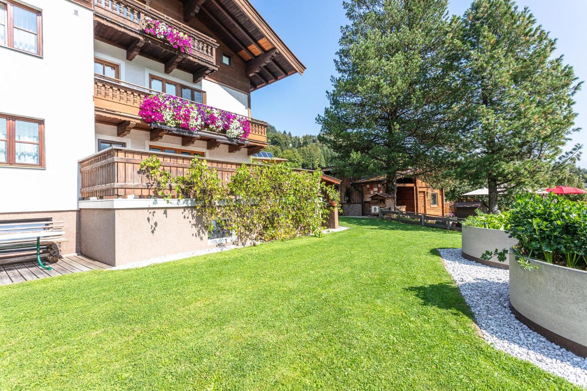 Familienbauernhof - Leogang Apartments Weissbacher Dış mekan fotoğraf